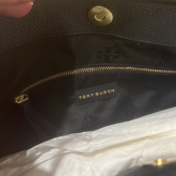 Tory Burch black purse, NWT. - Picture 5 of 6